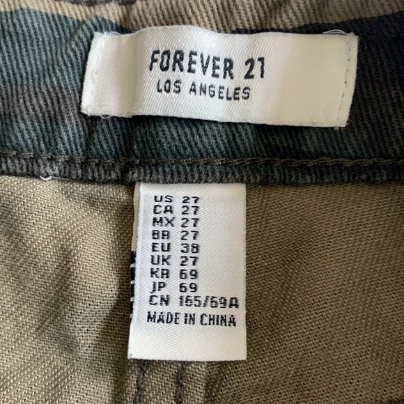 Forever 21 Camo Jean Shorts Khaki Tan Green 27 - Picture 9 of 13